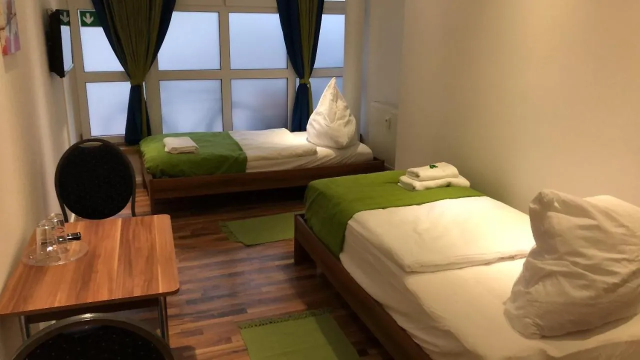 Hotel Pension Baku Fürth